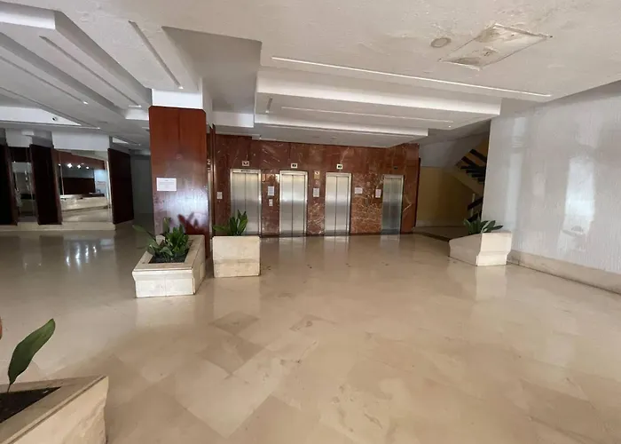 Near Bajondillo Lägenhet *